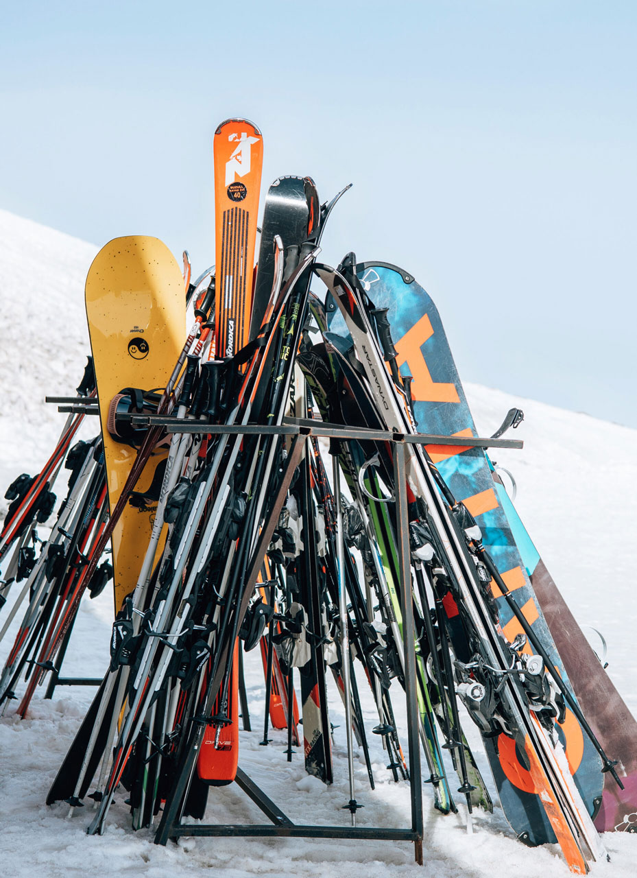 erciyes-kayseri-turkey-02-21-2022-alpine-skis-2023-11-27-05-27-09-utc-1-scaled
